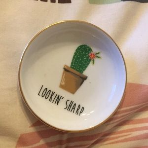 Cute cactus plant lady trinket jewelry holder 🌵 charming Charlie francesa’s